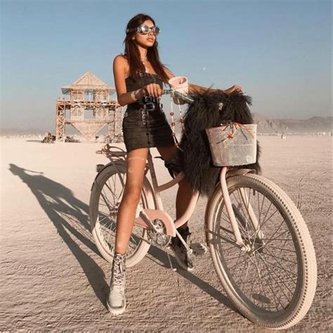 burning man hot chicks